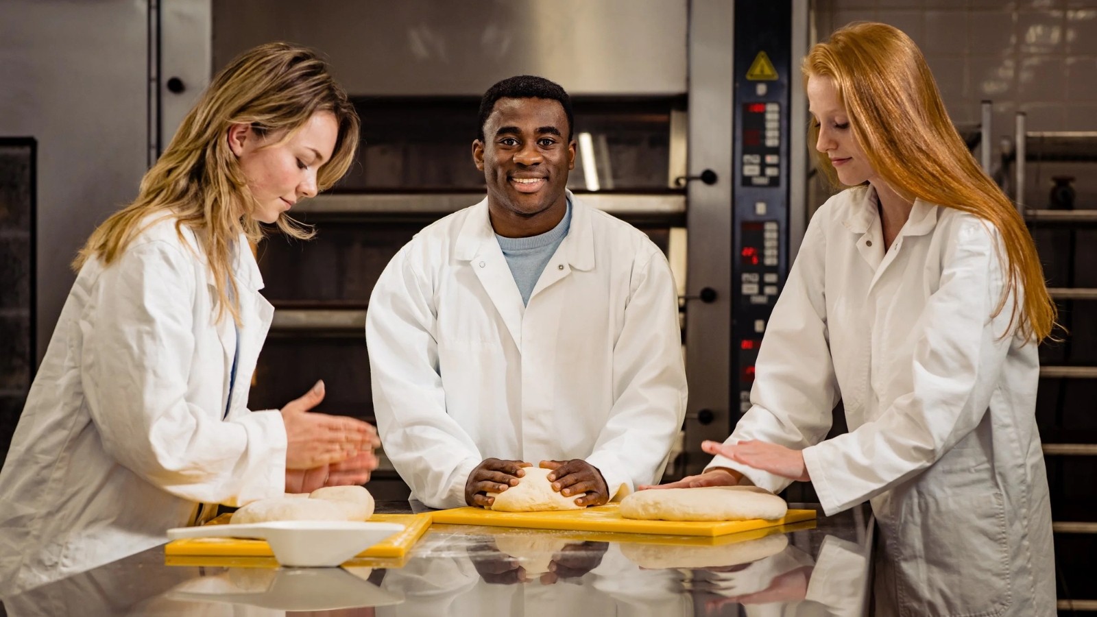 Op de foto: Studenten Food Technology HAS green academy